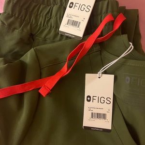 Limited Edition Olive Green Figs Scrub Set
